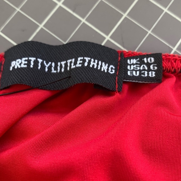 PrettyLittleThing Red Bodysuit - Picture 4 of 4